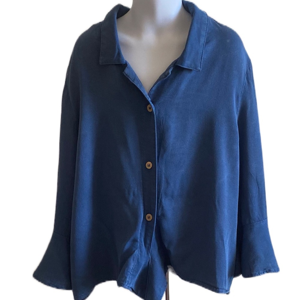 ⭐️4/$30 Aqua Girls denim front tie  blouse